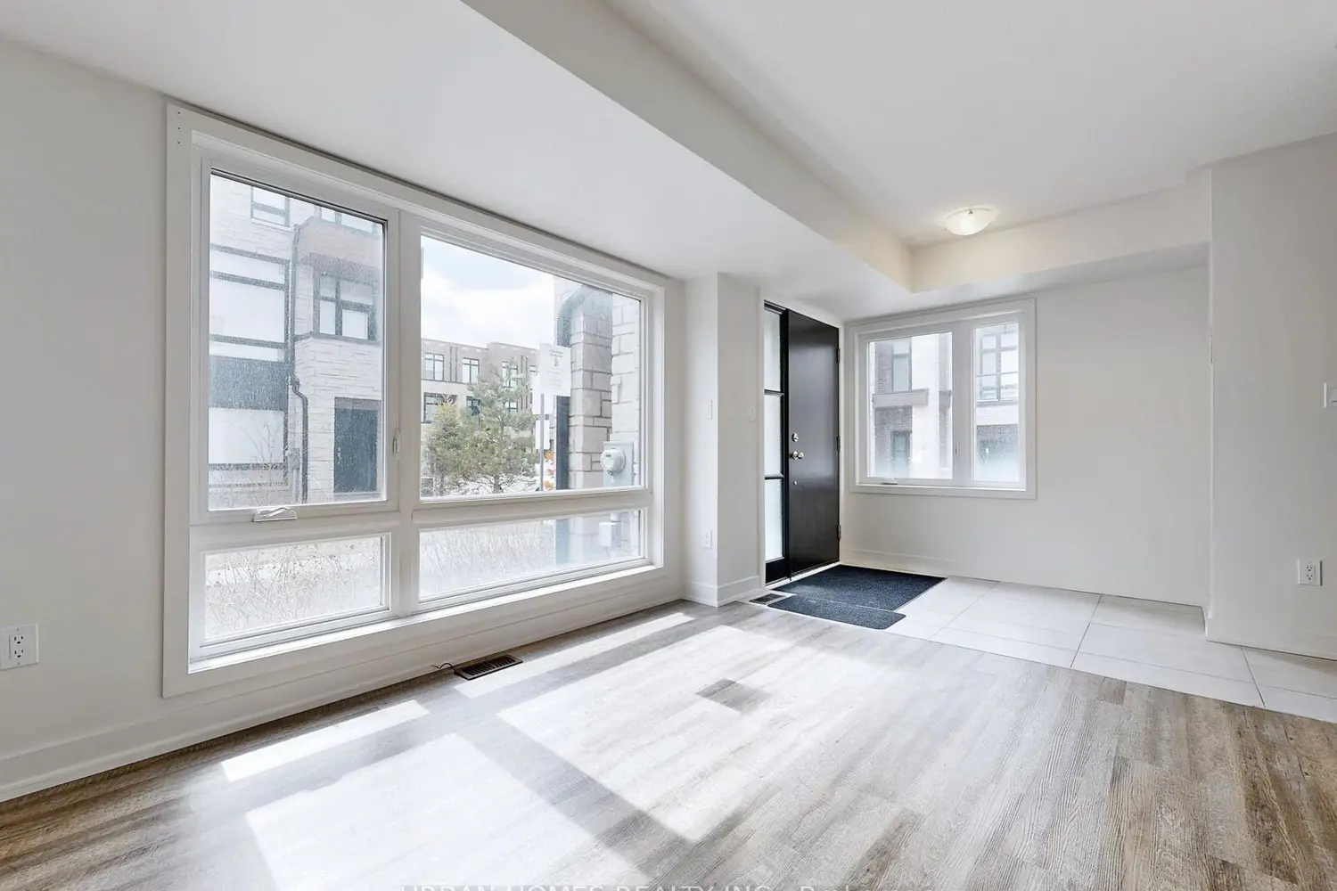 41 Gerussi Street photo 4