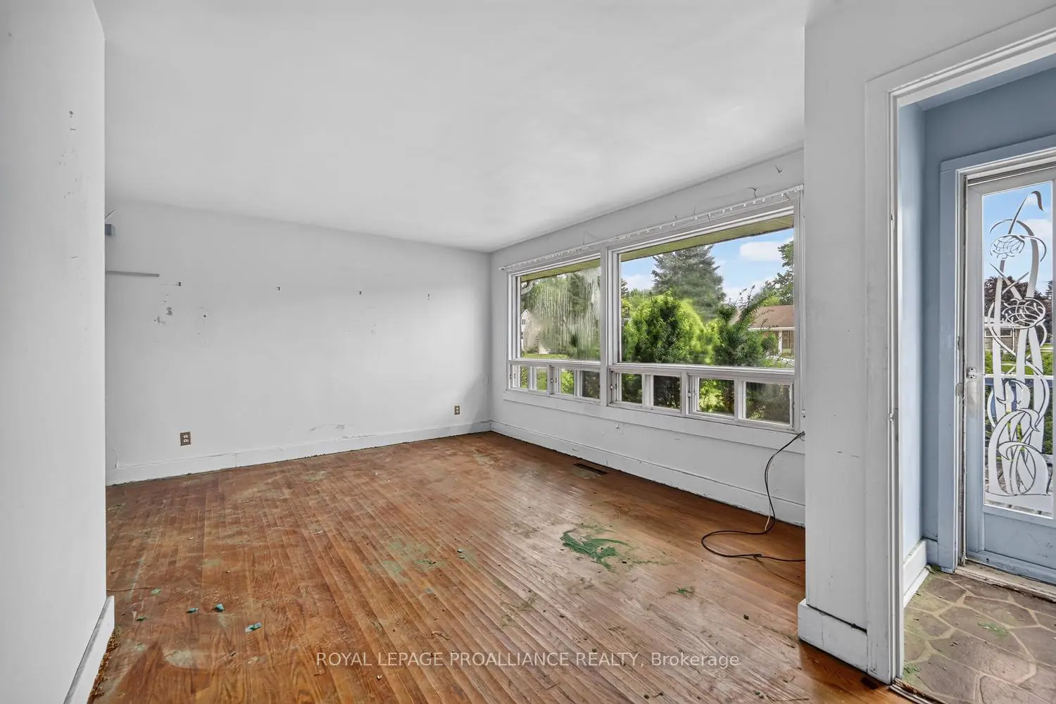 765 Duke Street photo 5