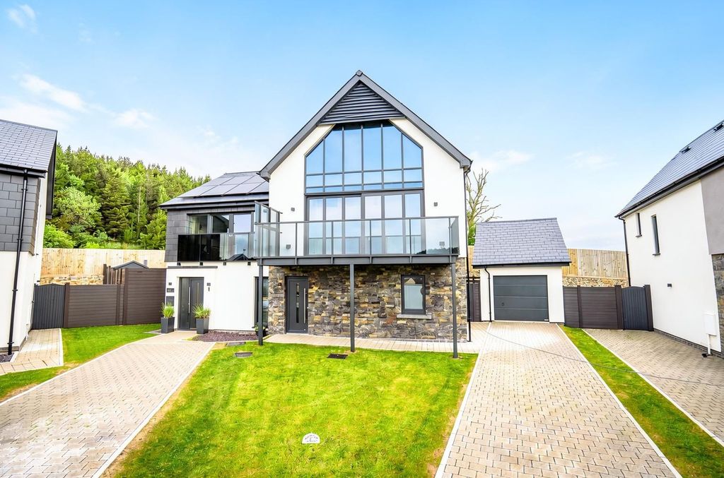 4 bed semi-detached house for saleMaes Thornton, Rassau NP23