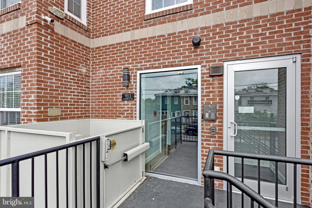 911 Kennedy Street NW Unit 11, Washington, DC 20011