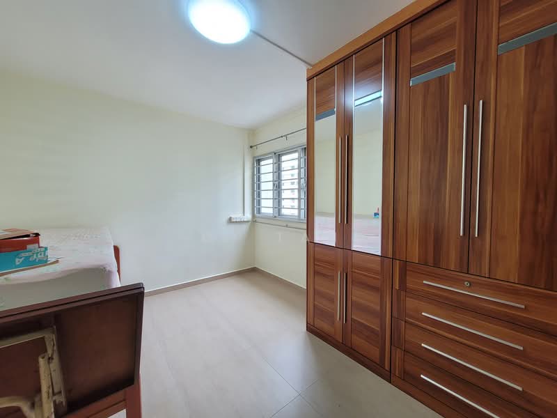 427 Clementi Avenue 3 photo 3