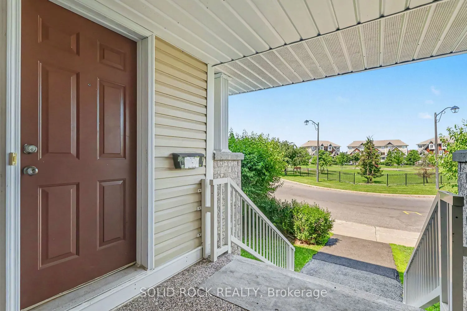 620 Lakeridge Drive photo 2