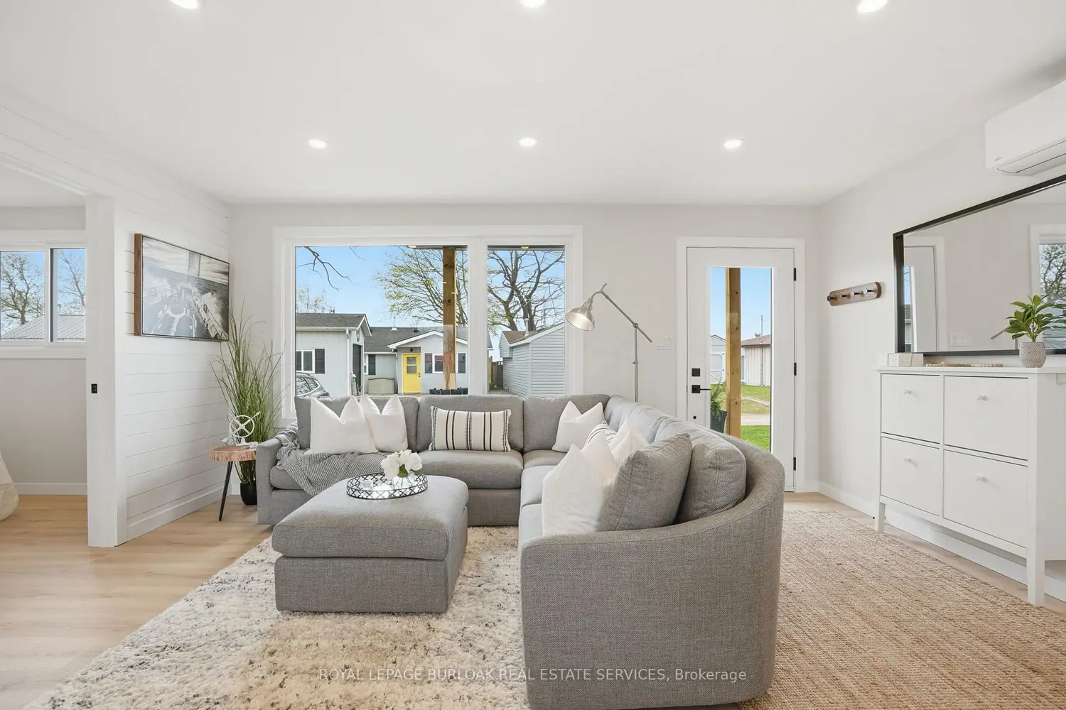 51 Vola Beach Lane photo 3