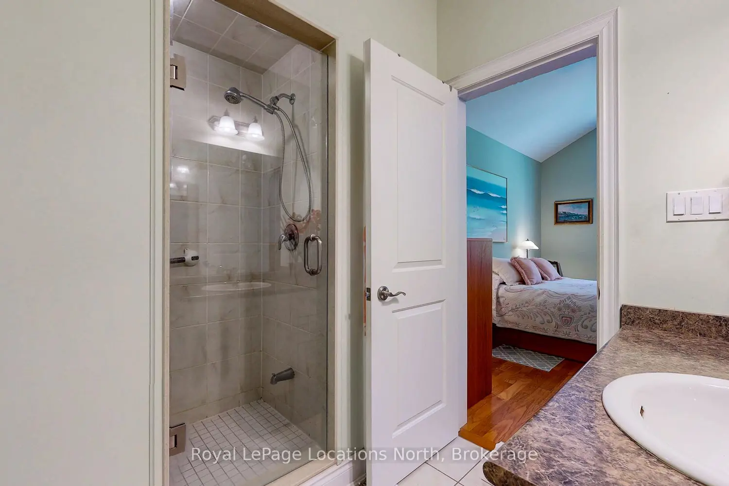 29 Savannah Crescent photo 5