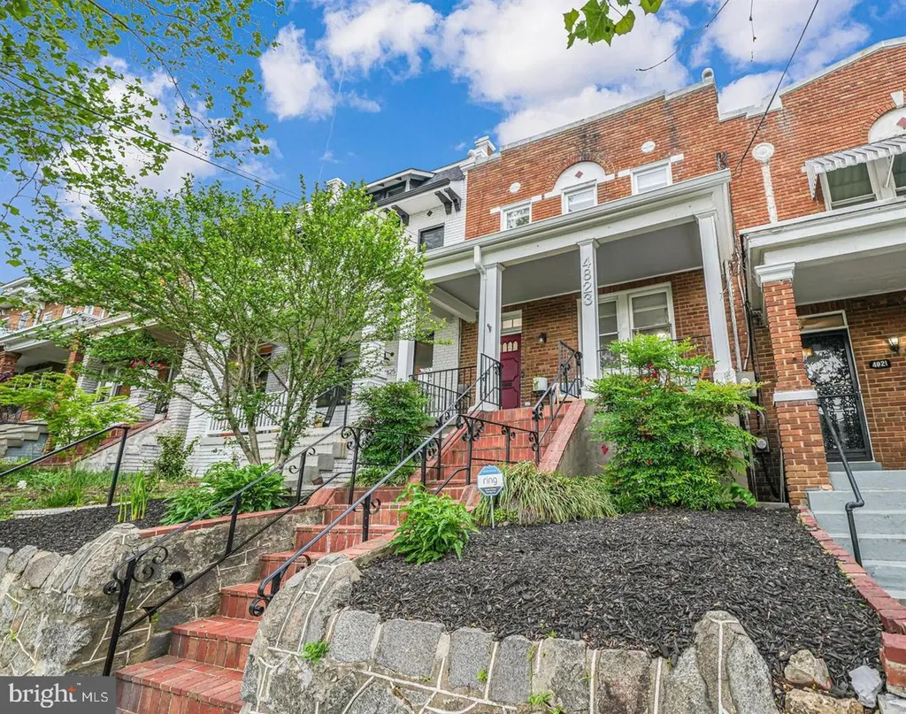 4823 9th Street NW, Washington, DC 20011