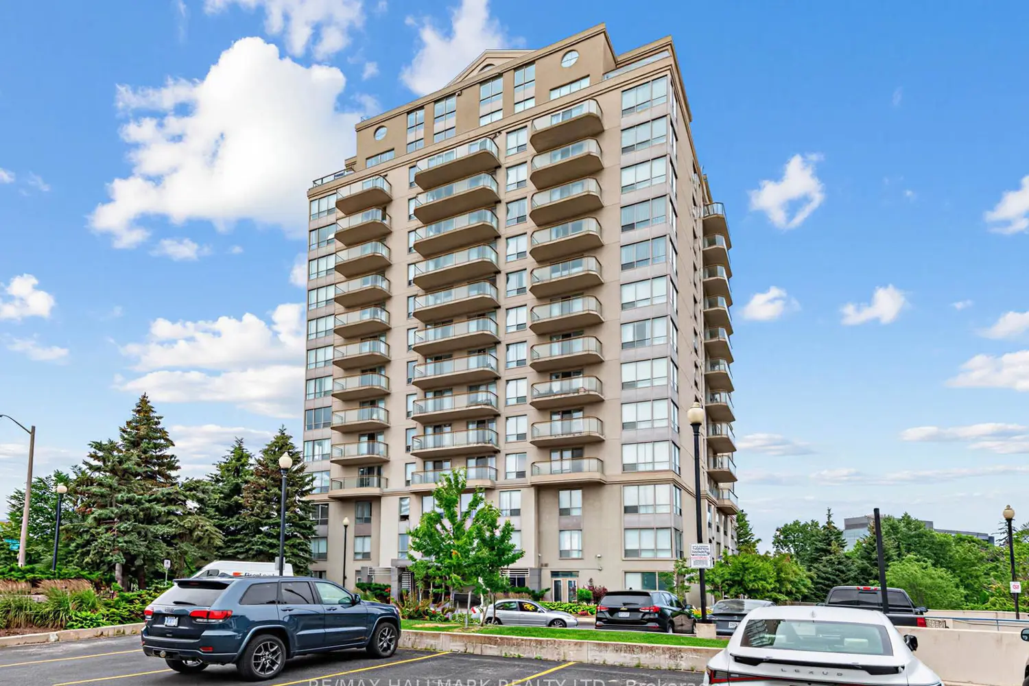 399 South Park Road 1102