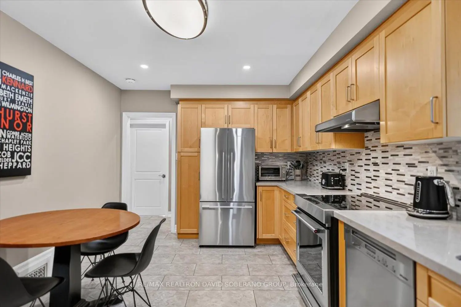 122 Kennard Avenue photo 3