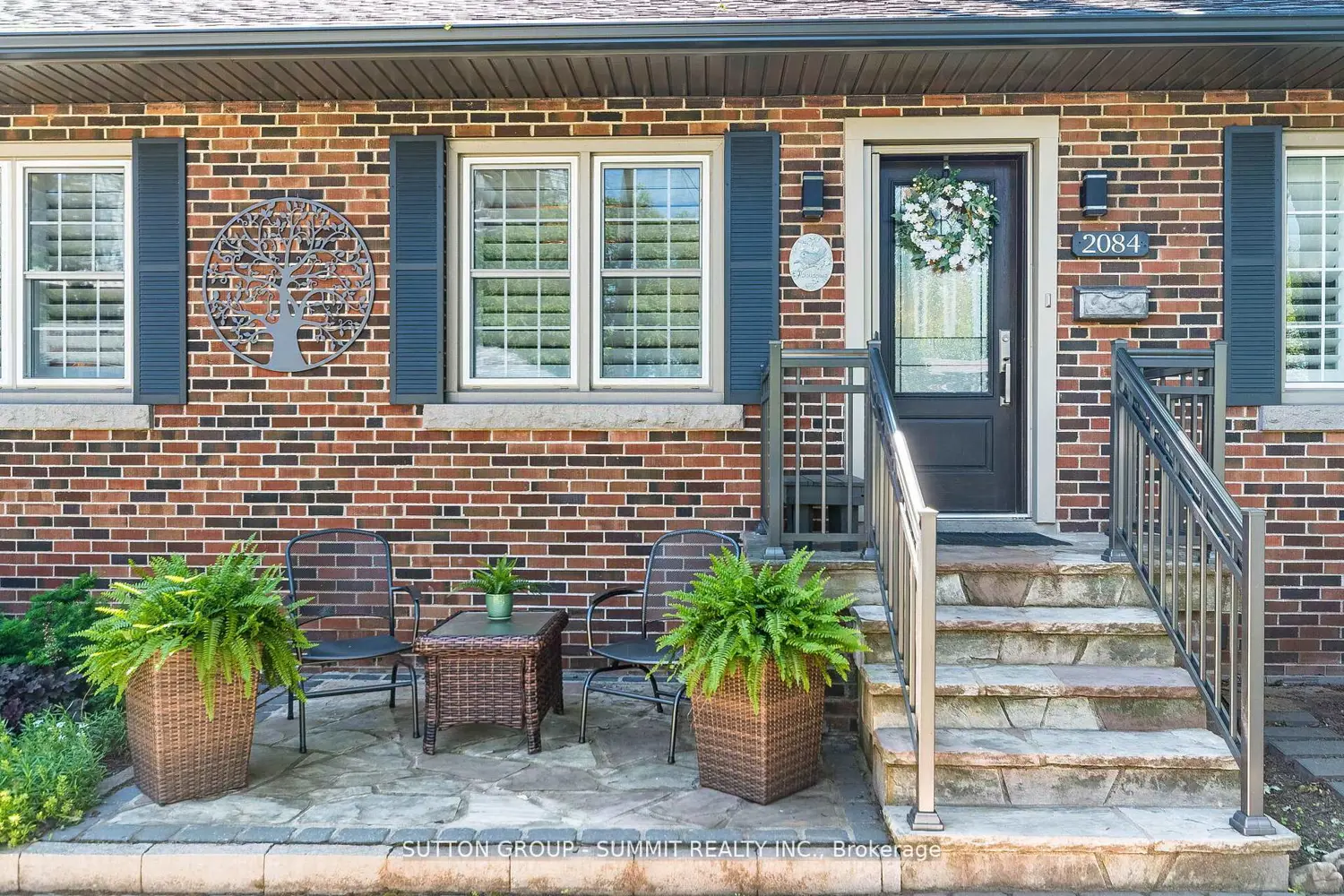 2084 Edinburgh Drive photo 3