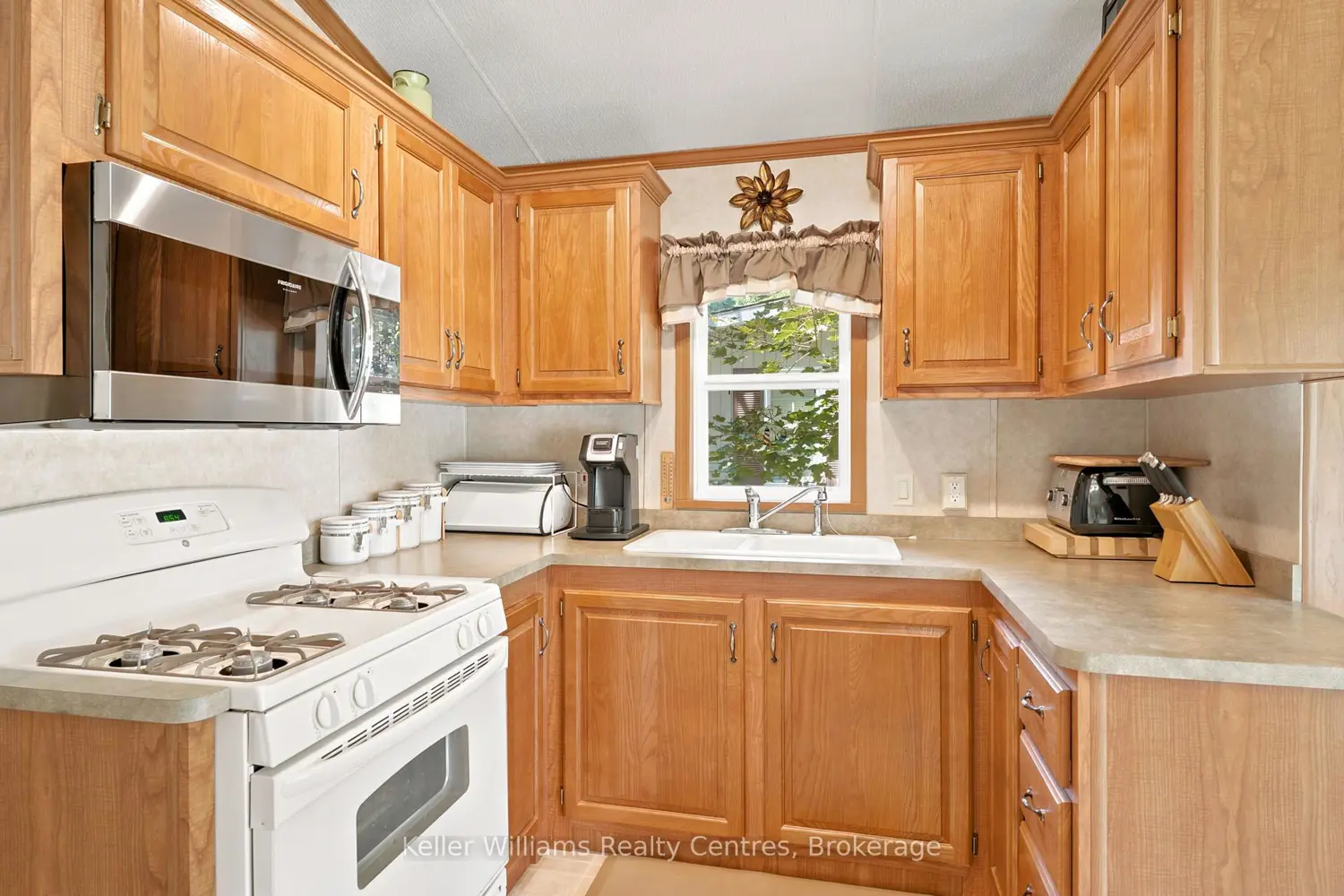 13 Southline Avenue M44