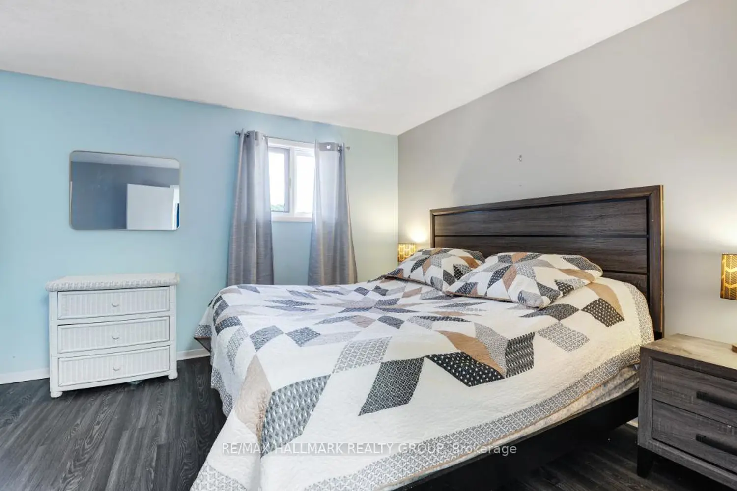 308 Lafontaine Avenue photo 4