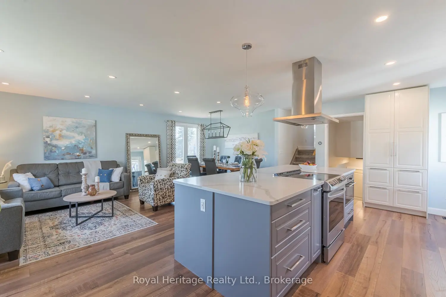 25 Hewson Drive photo 4