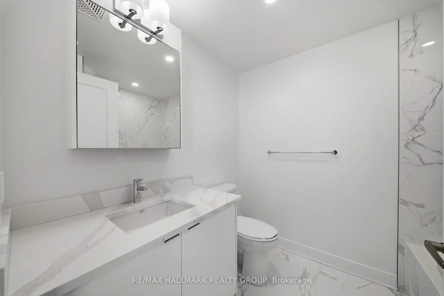 180 George Street 507