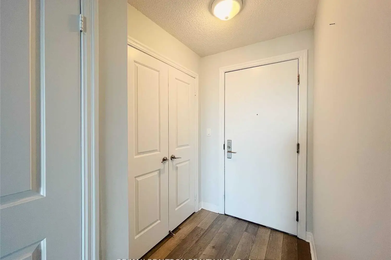 2015 Sheppard Avenue 2406 photo 4