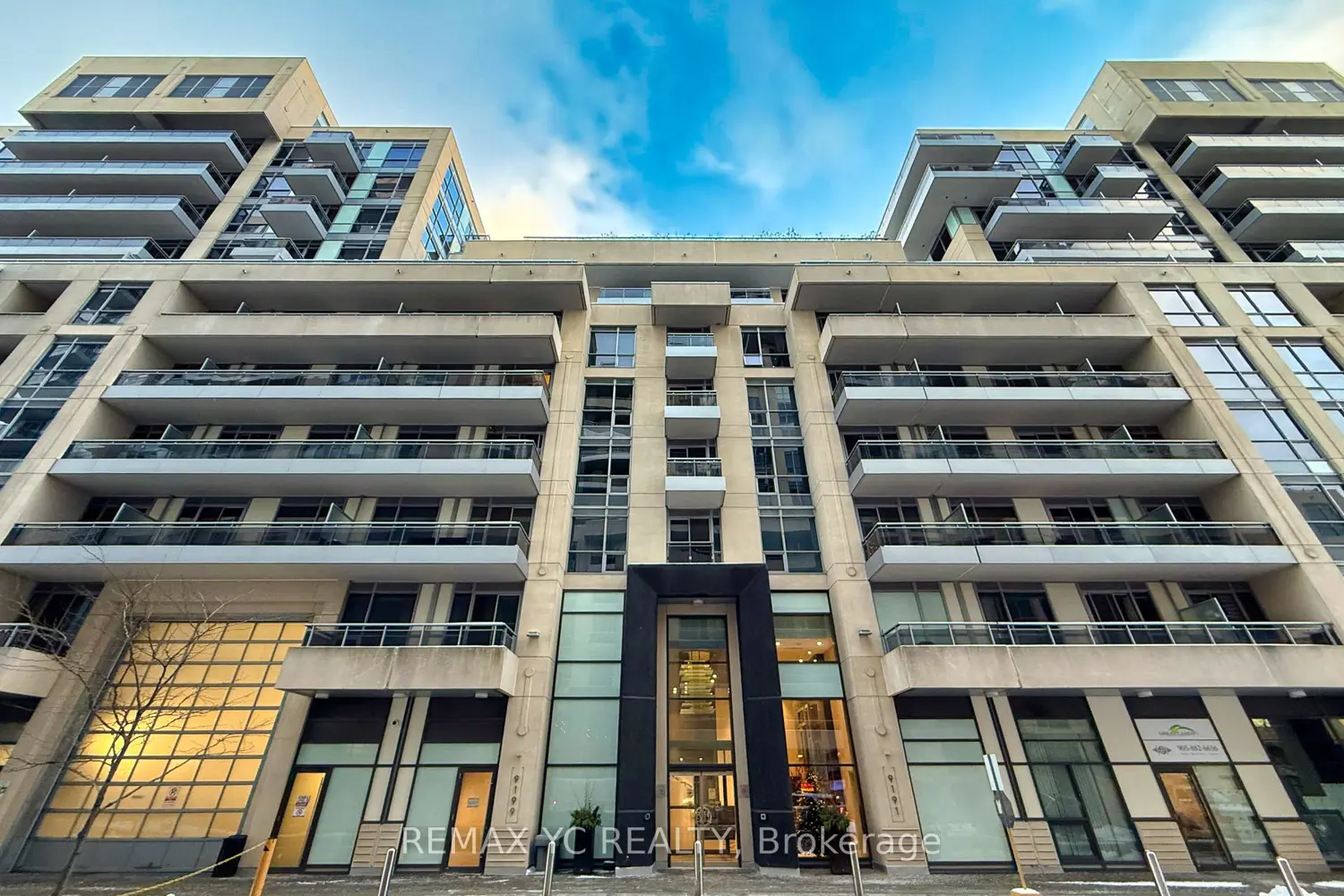 9191 Yonge Street 201