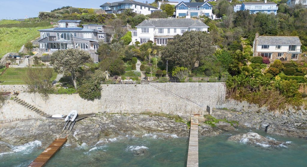 6 bed detached house for saleLower Castle Road, St. Mawes, Truro TR2