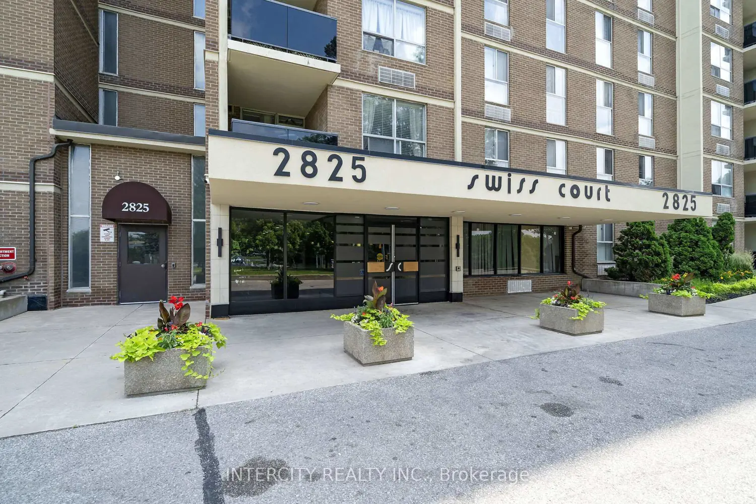 2825 Islington Avenue 302 photo 4