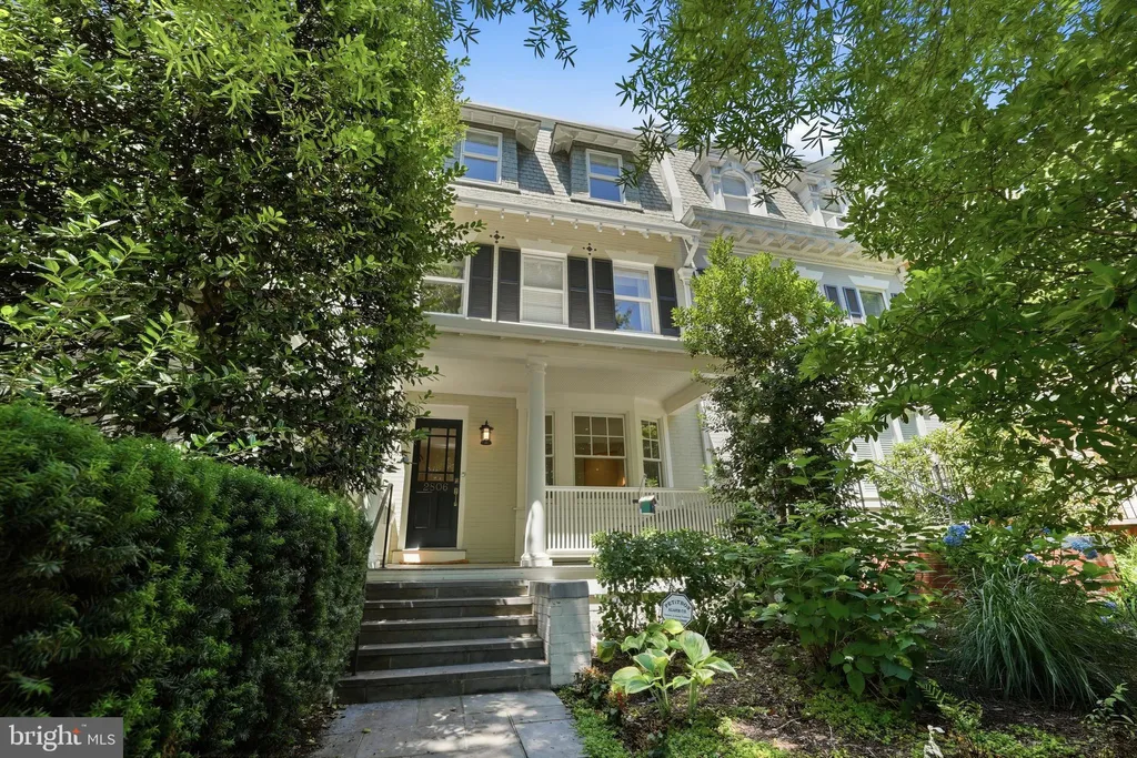 2806 27th Street NW, Washington, DC 20008