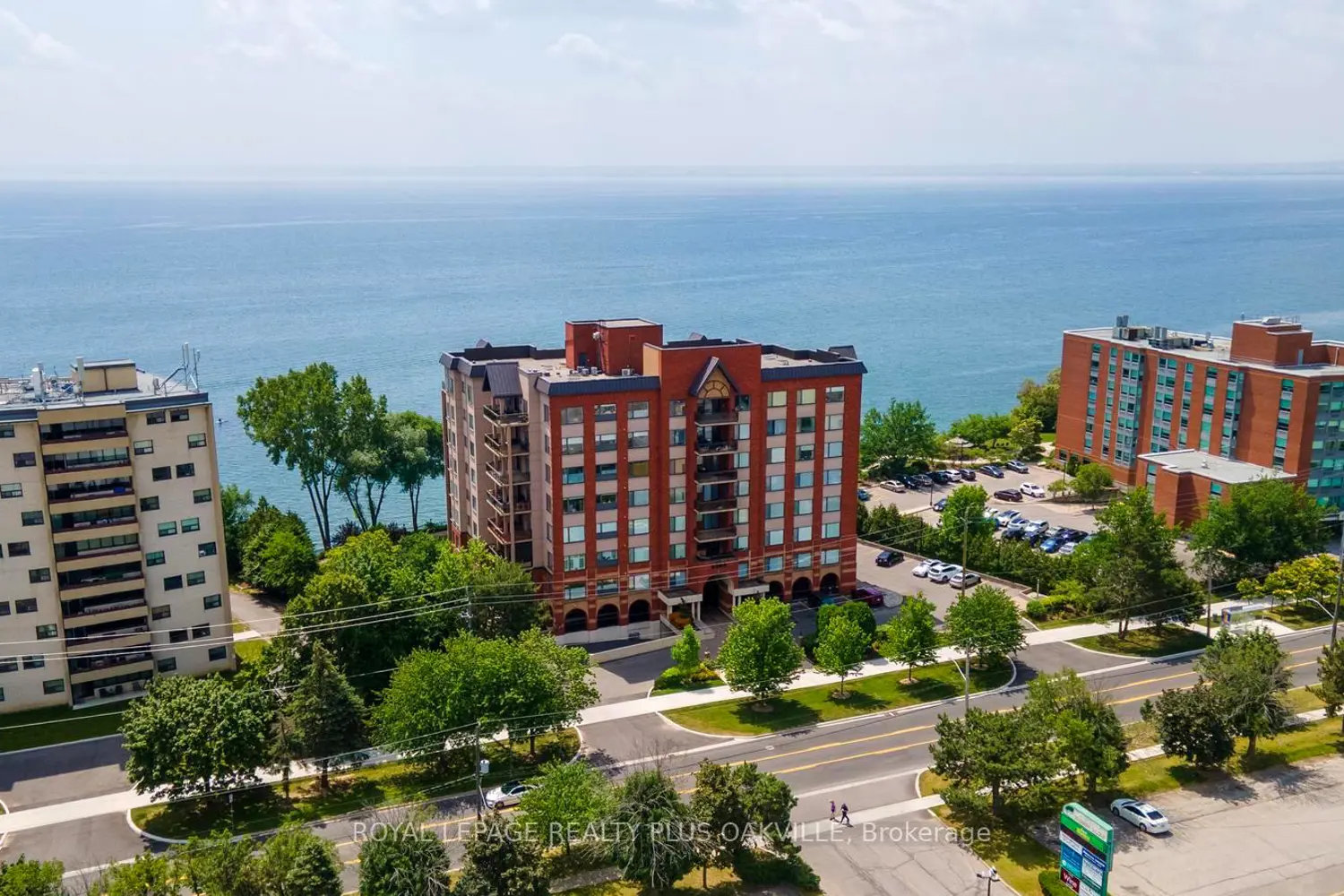 5340 Lakeshore Road 604