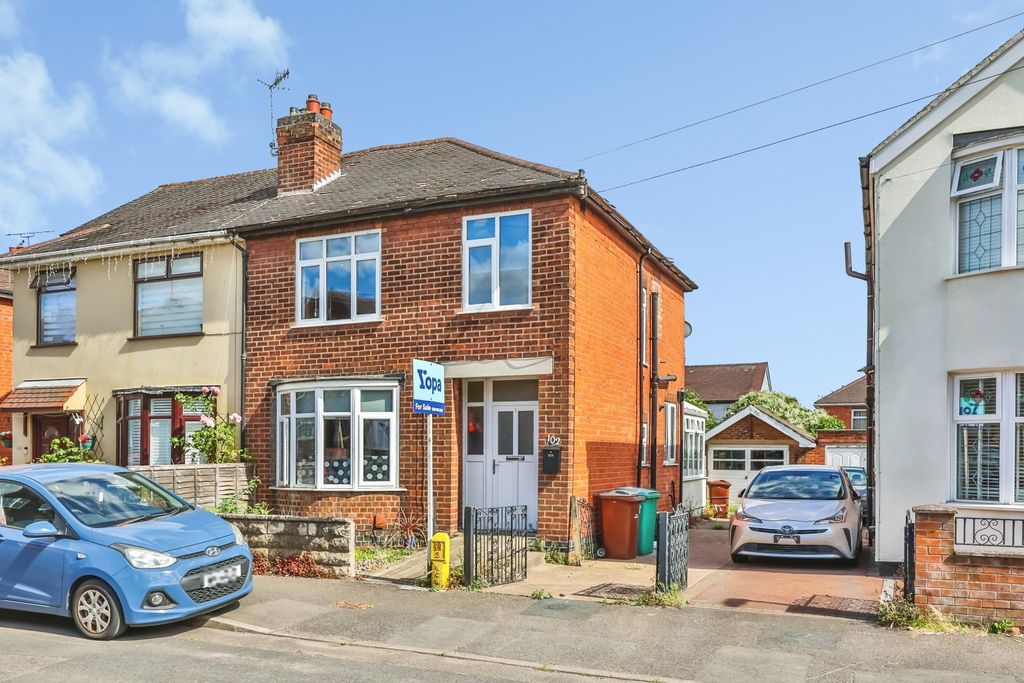 3 bed semi-detached house for saleIngram Road, Nottingham NG6