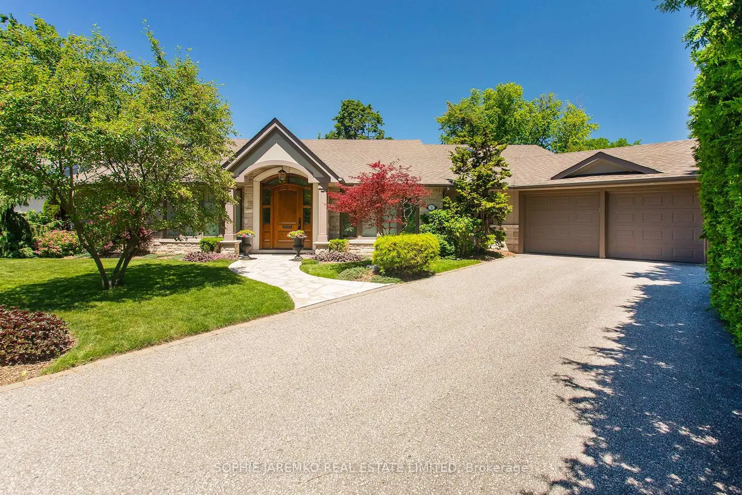 4 Twyford Court