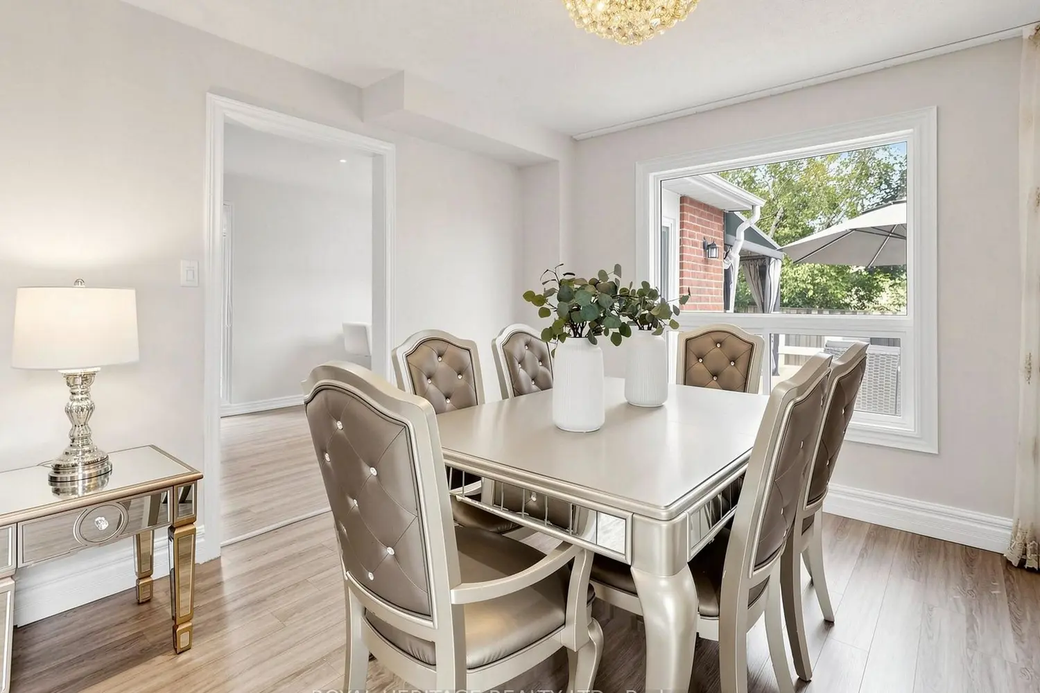 1713 Minstrel Manor photo 5
