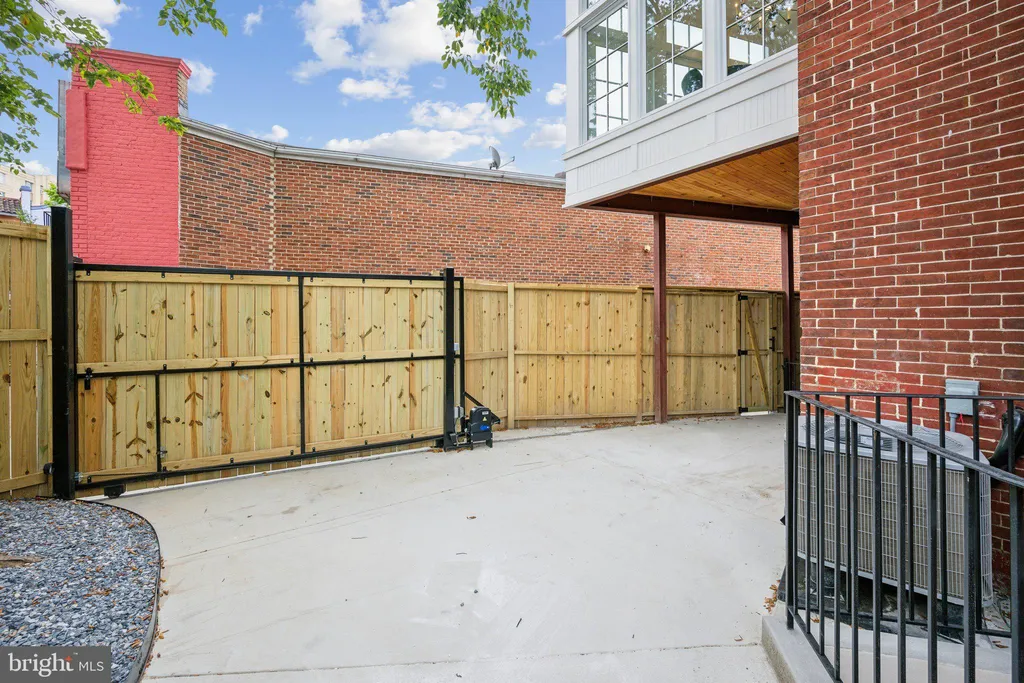1614 Kilbourne Place NW Unit 2, Washington, DC 20010