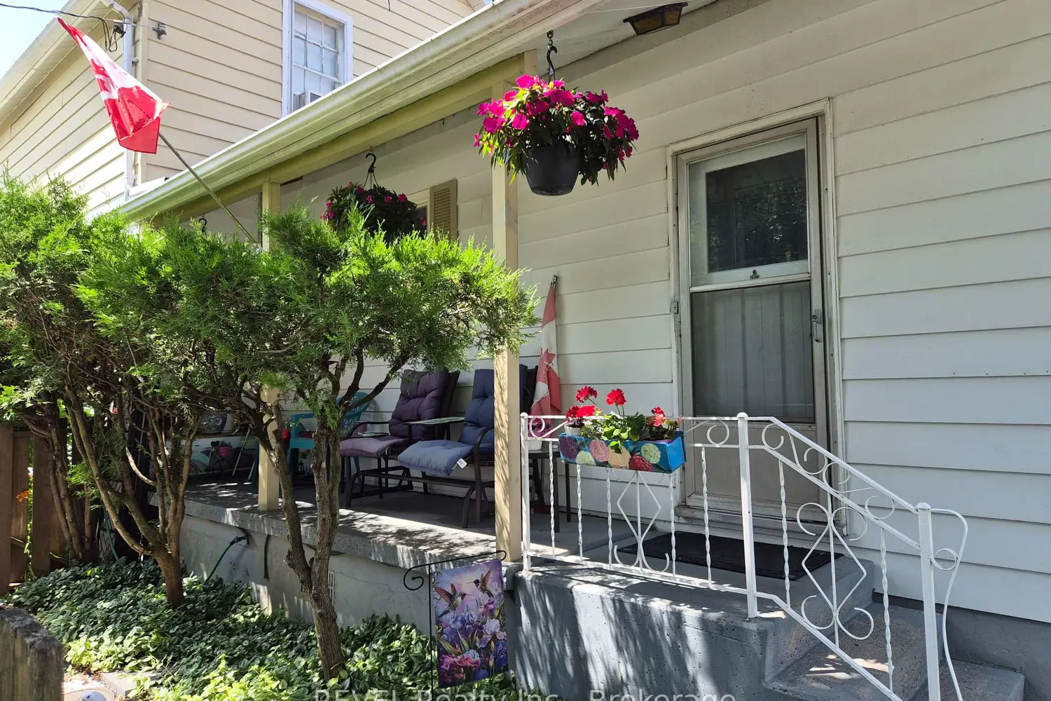 10 Wiley Street photo 3