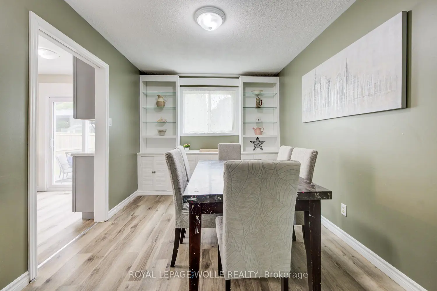 27 Glen Avon Crescent