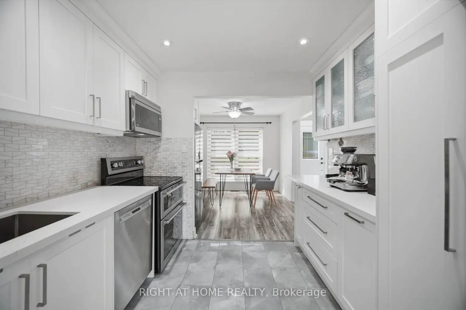 71 Cass Avenue 55 photo 3