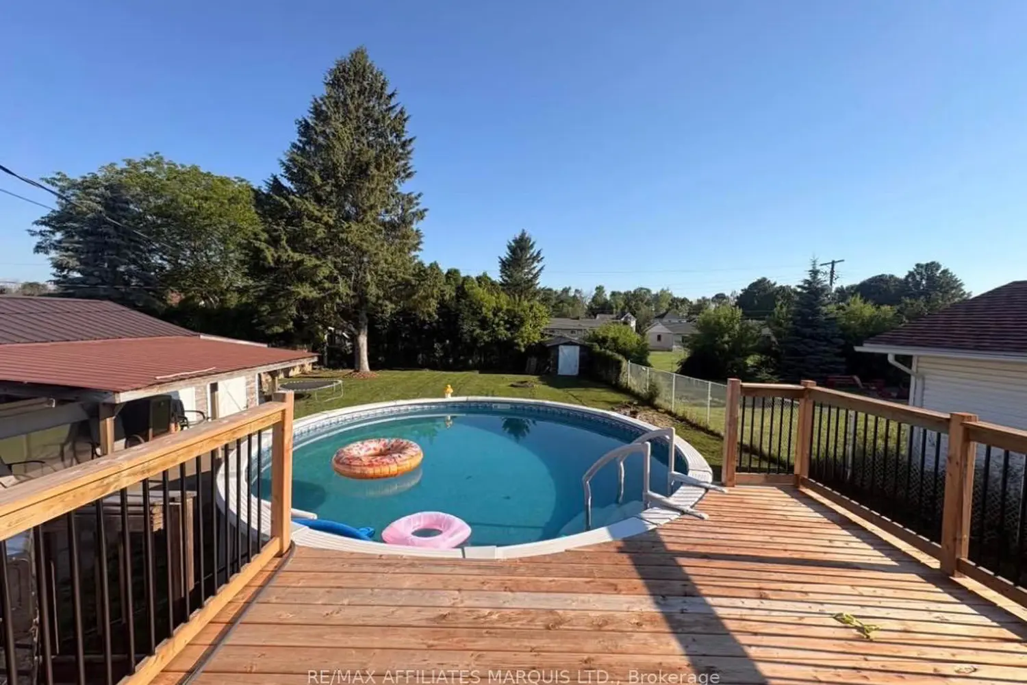 20 Frost Avenue photo 3