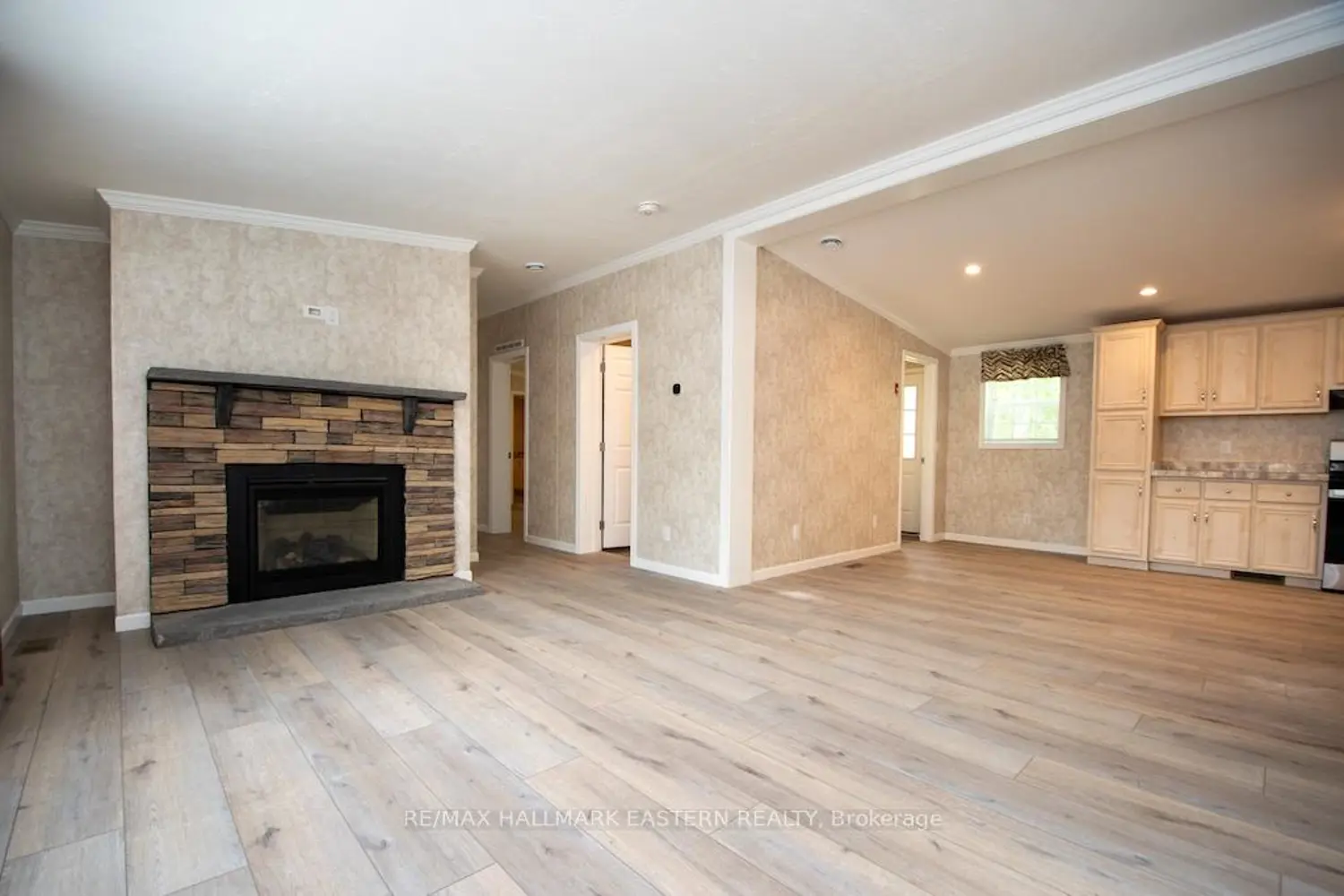 20 Laplante Road photo 2