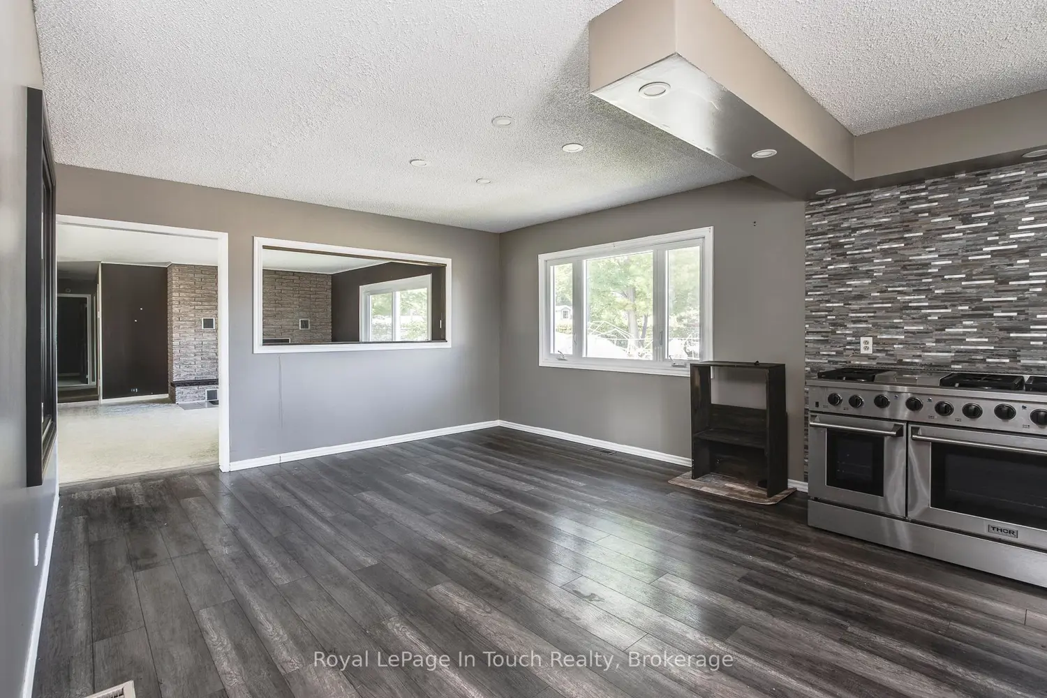 740 Balm Beach Road photo 5
