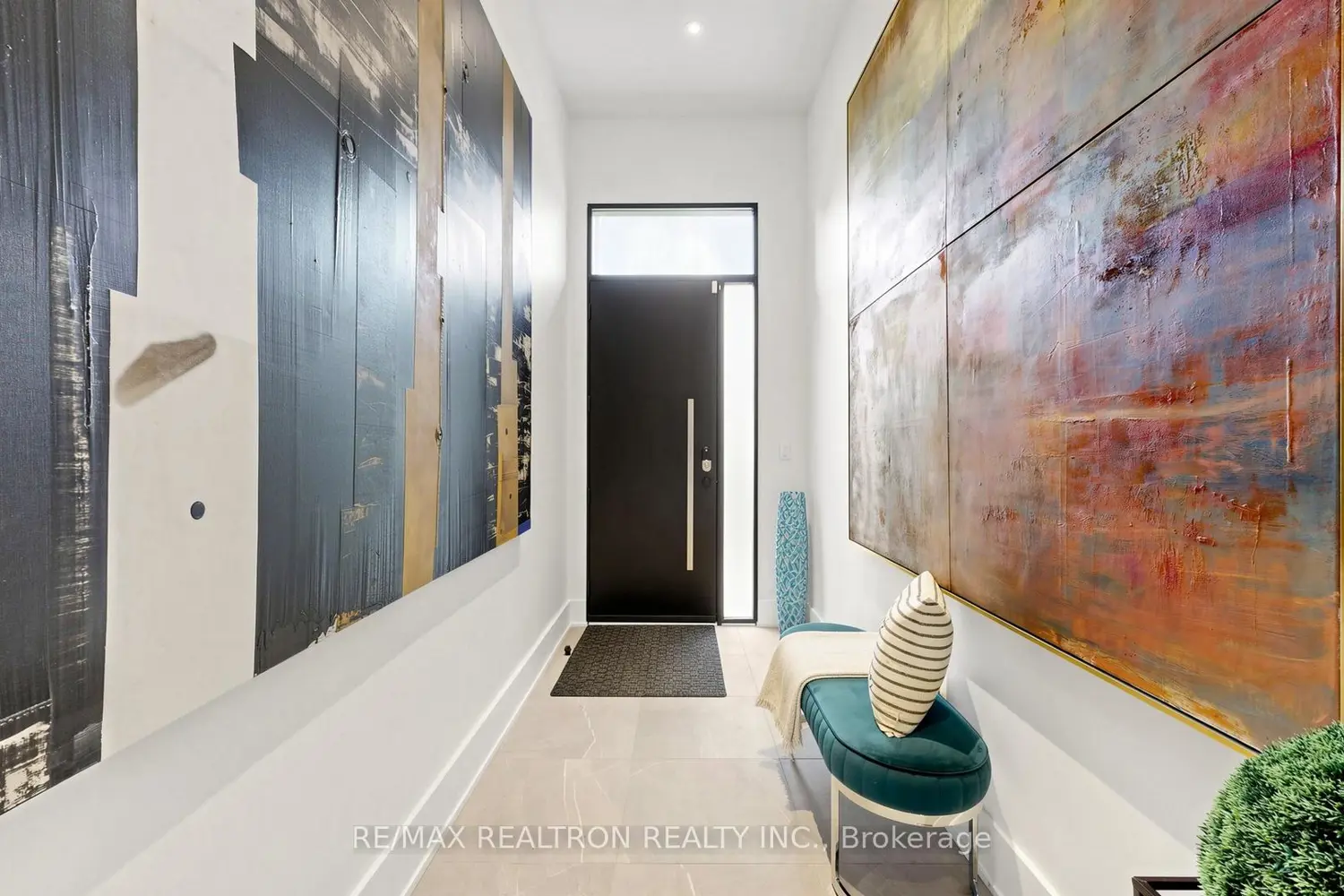 116 Laurentide Drive photo 3