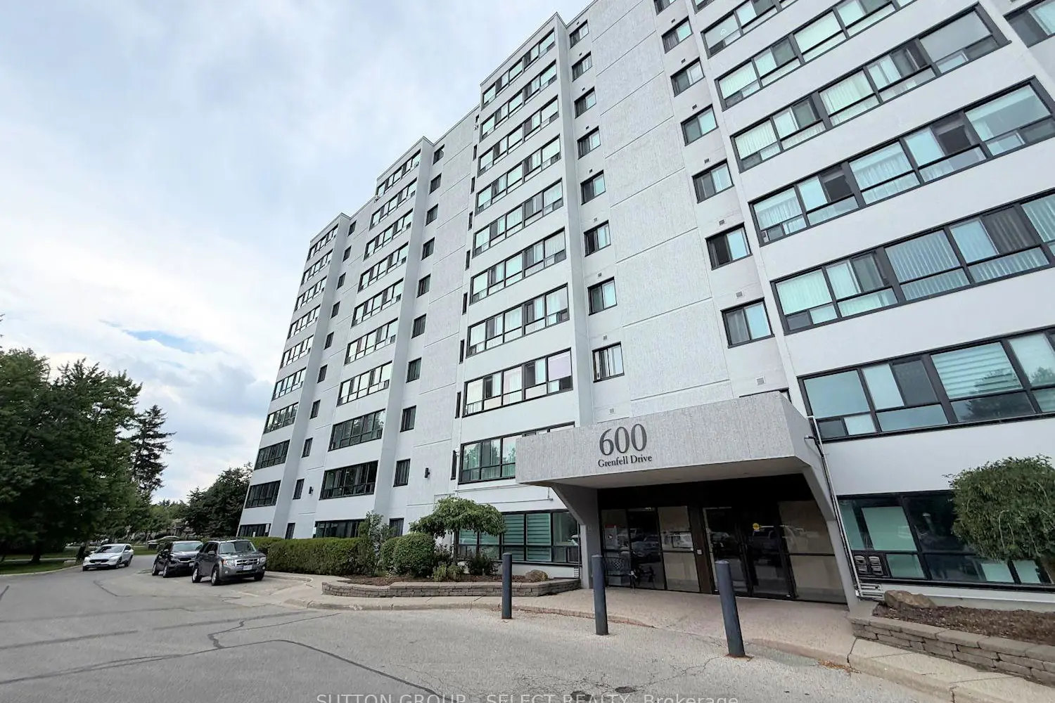 600 Grenfell Drive 810