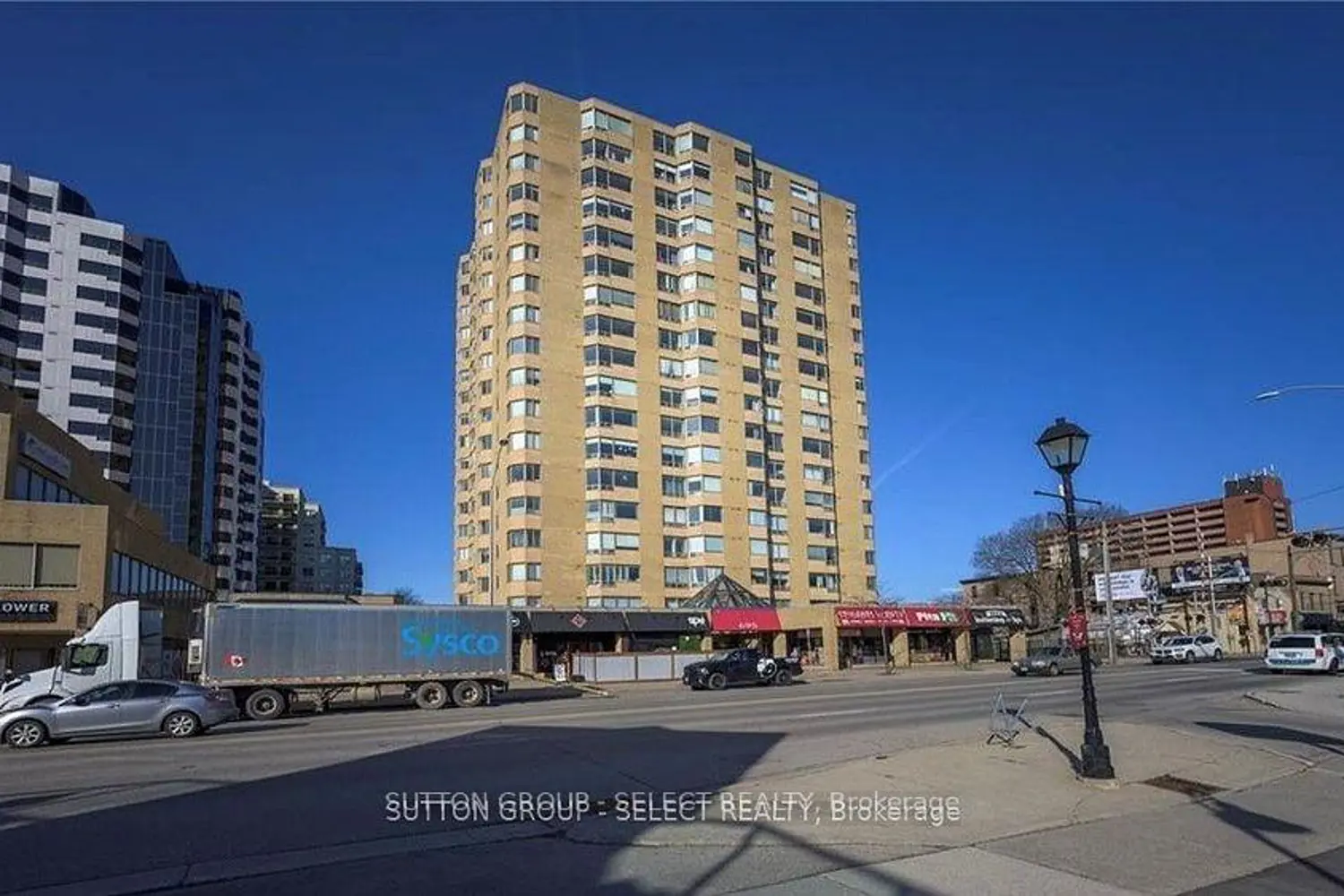 695 Richmond Street 1605