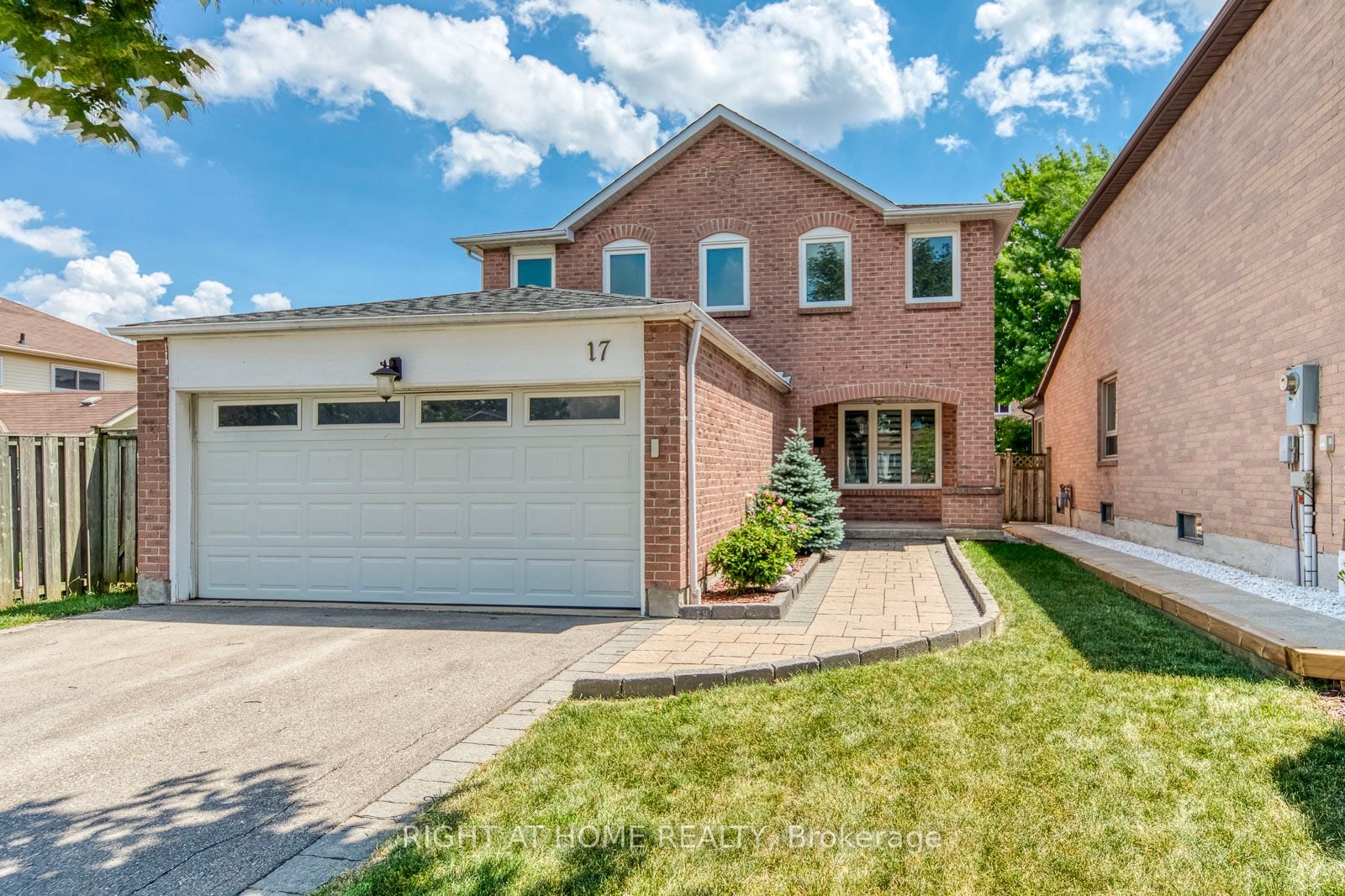 17 Nickel Crescent, Brampton, ON, L6S 4W3 photo 2