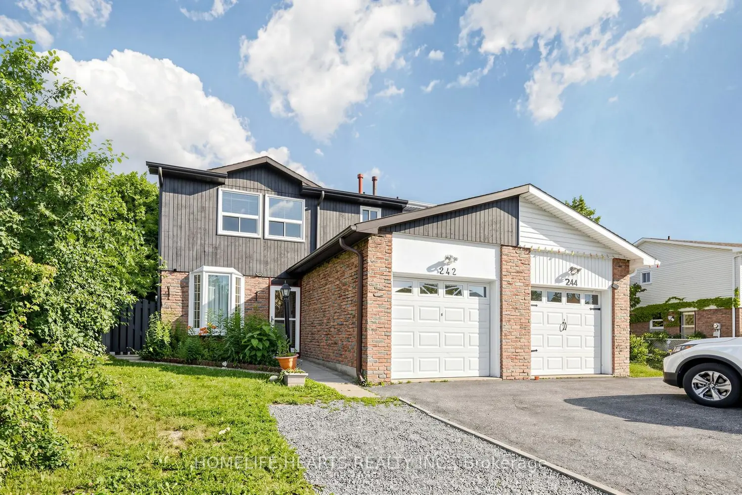 242 Braymore Boulevard photo 4