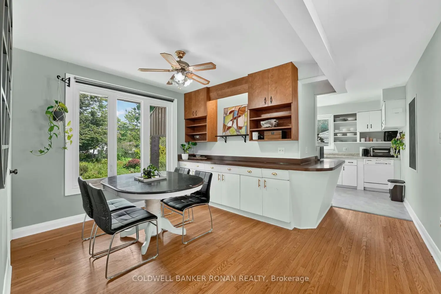 9 Vine Street photo 5