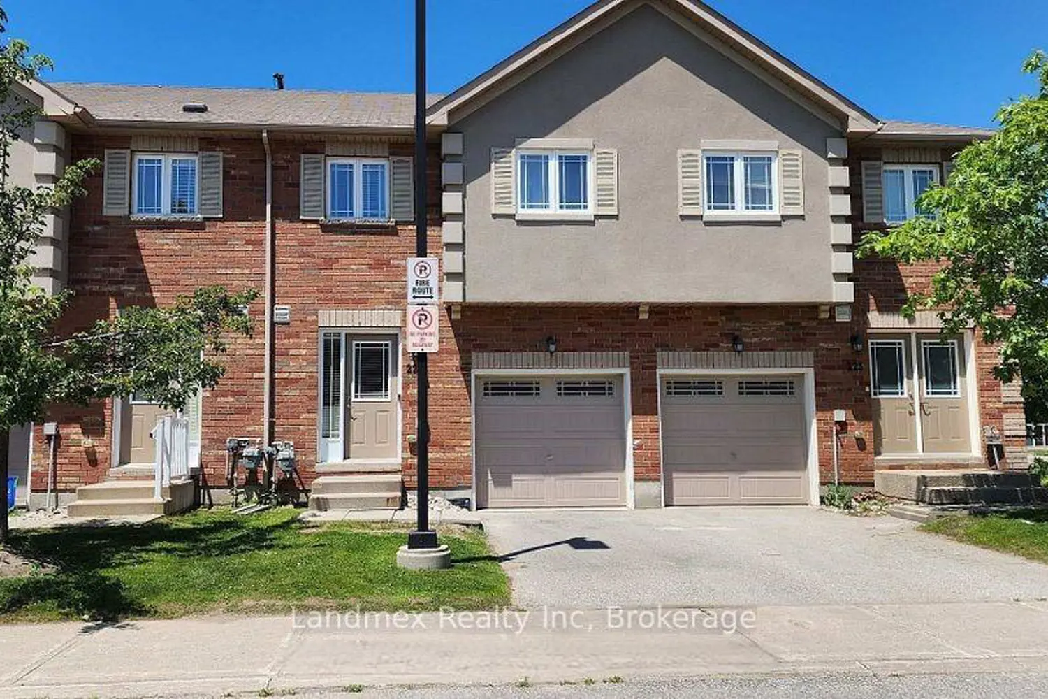 227 Harvie Road 43 photo 2
