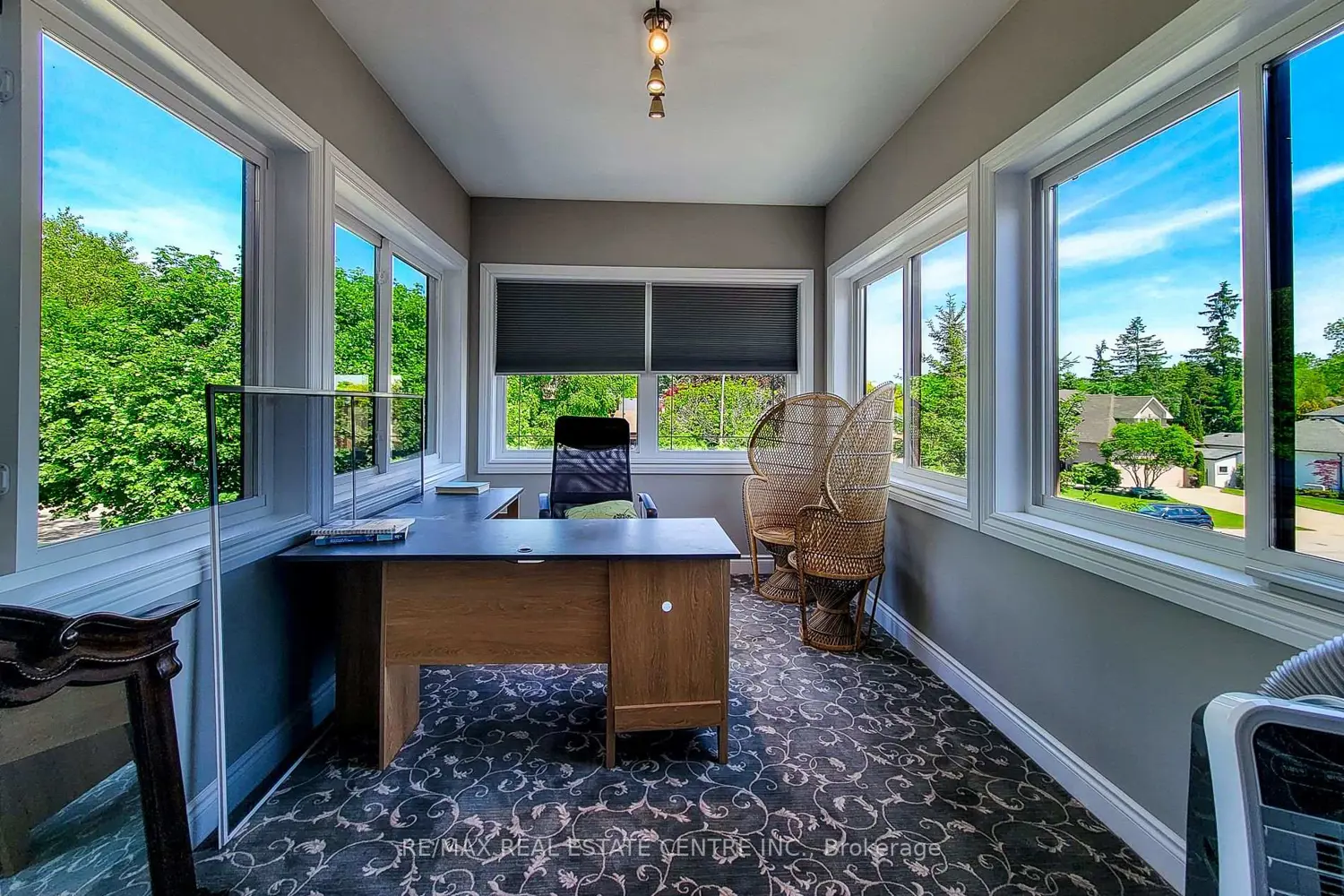 656 Highvalley Road photo 5