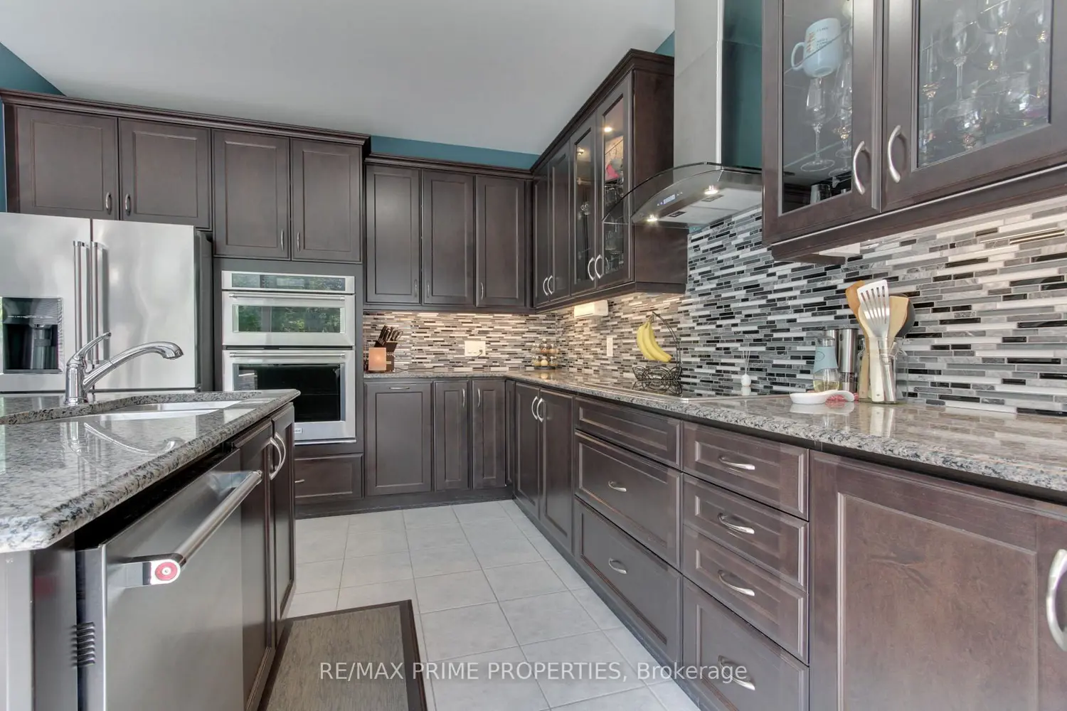 121 Robert Wilson Crescent photo 5