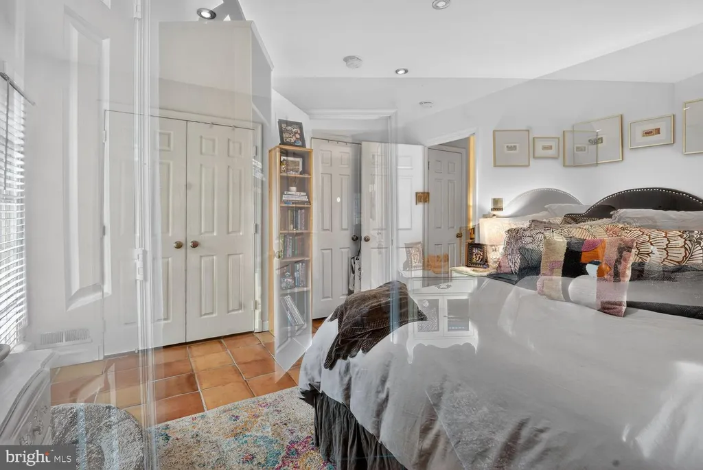 4605 Macarthur Boulevard NW Unit A, Washington, DC 20007 photo 3