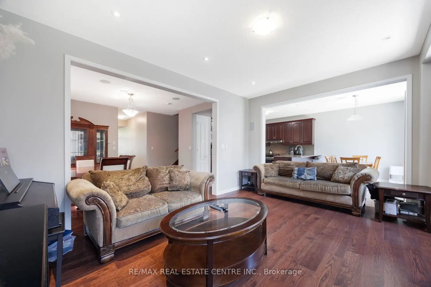 58 Seafair Crescent photo 5