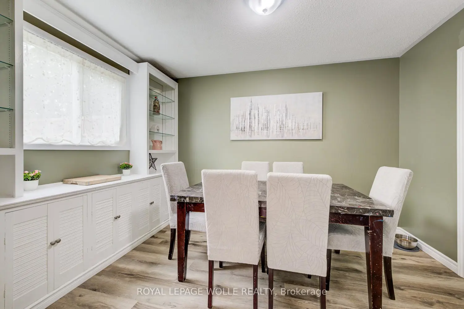 27 Glen Avon Crescent photo 2