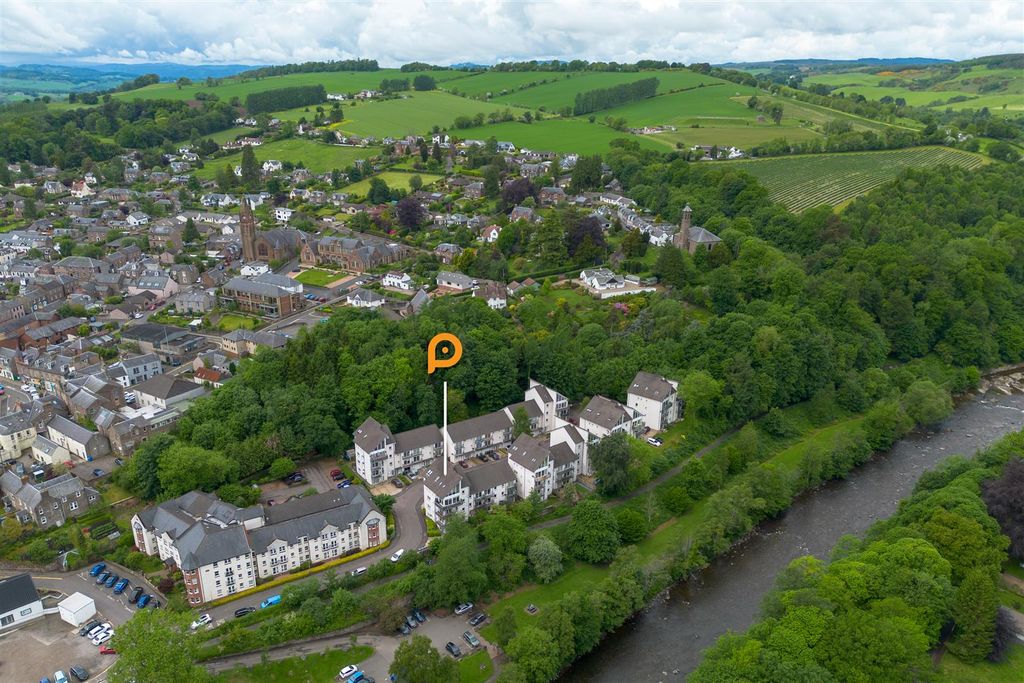 2 bed flat for sale8 Riverside Park, Blairgowrie PH10