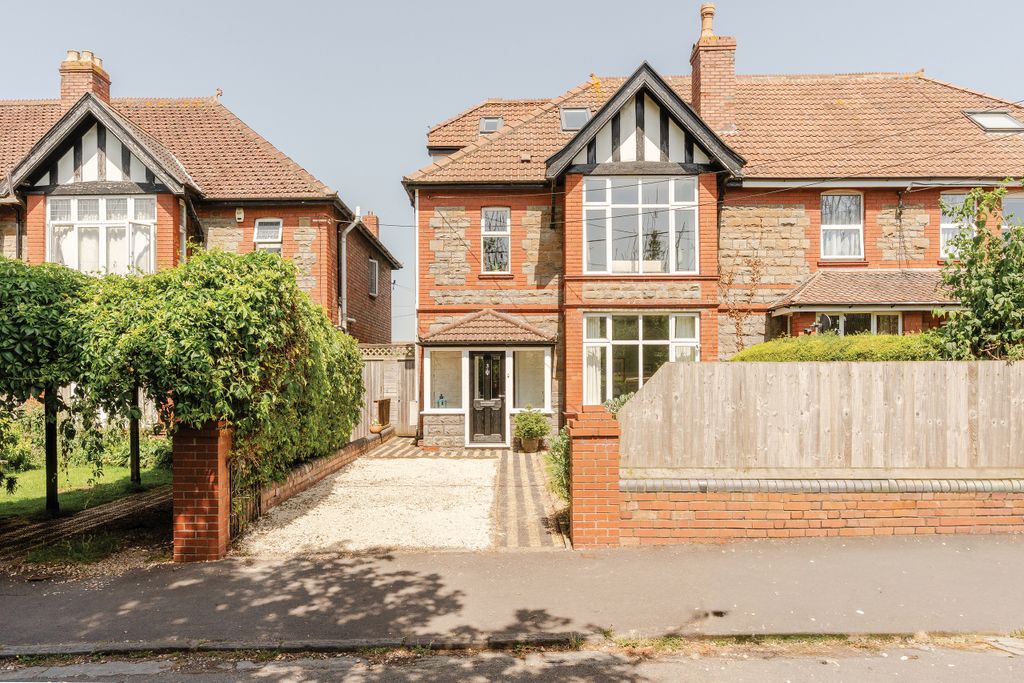 4 bed semi-detached house for saleMonmouth Road, Pill, Bristol BS20