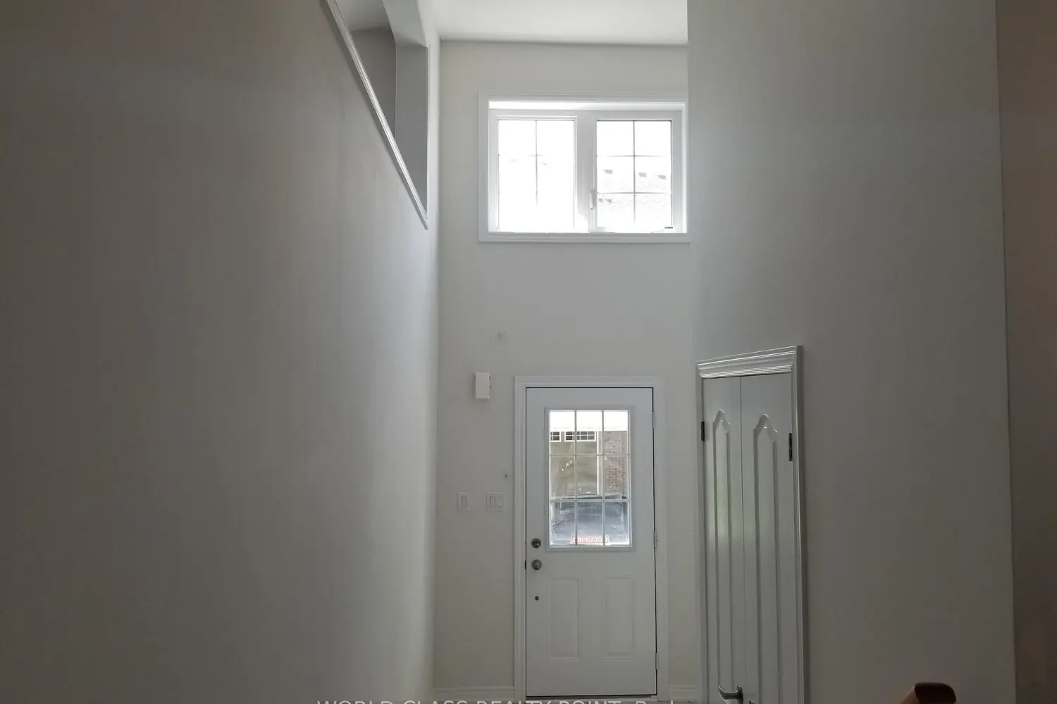 470 Linden Drive 32 photo 3