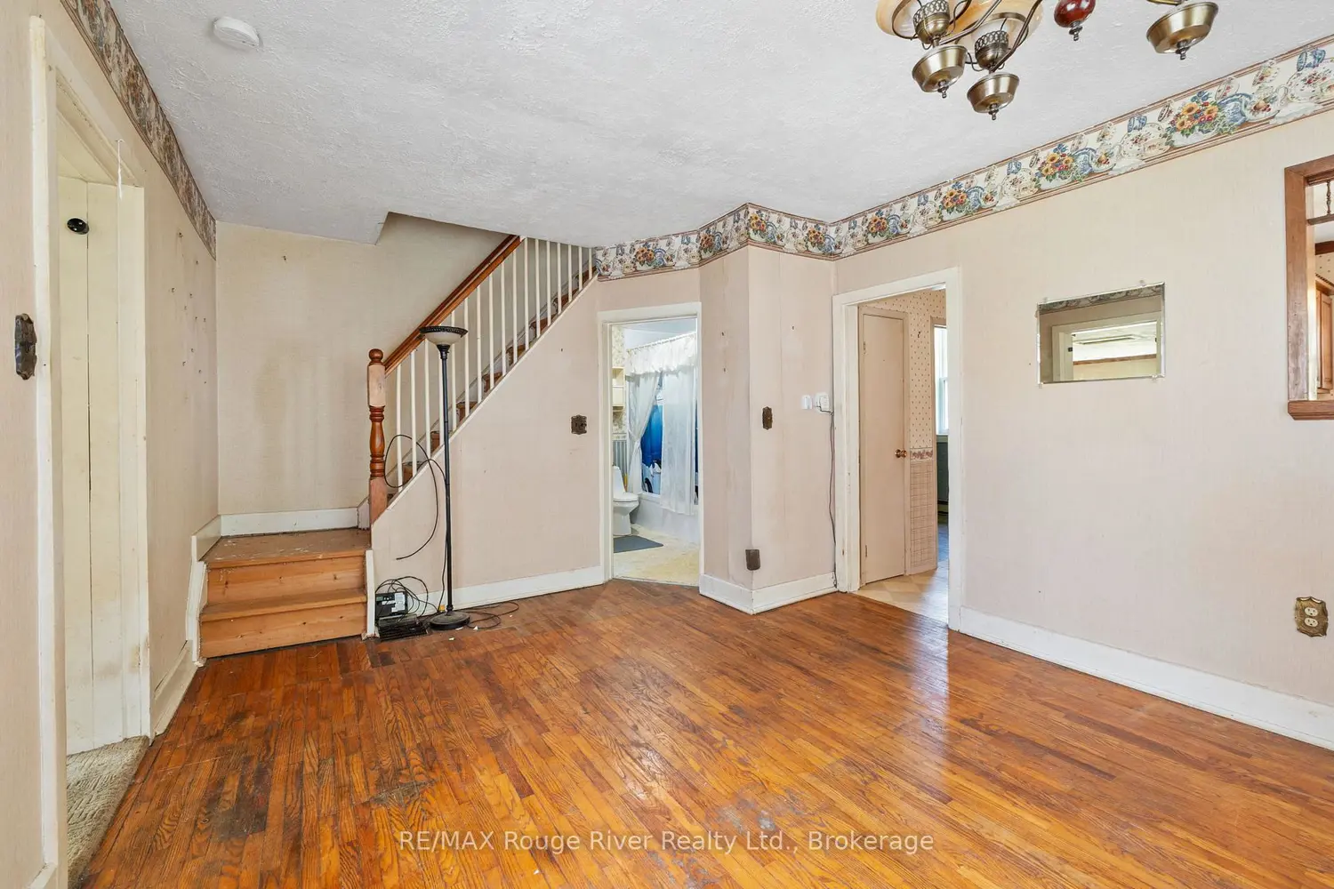 7725 Mill Street photo 3