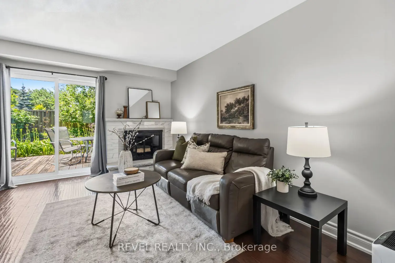 2996 Salerno Crescent photo 3