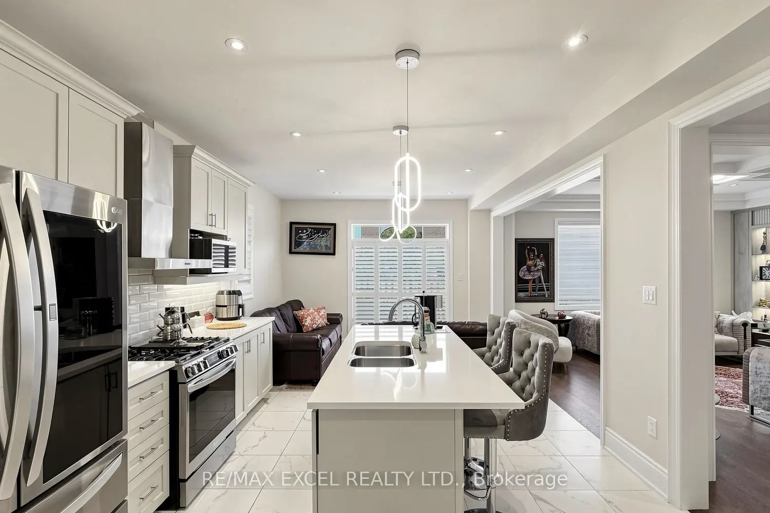 75 Jinnah Avenue photo 3